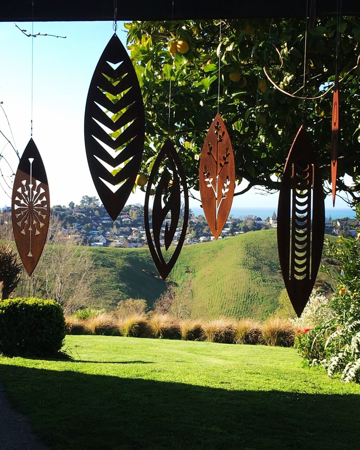 Huri Huri - Corten Spinning Art - Image 3