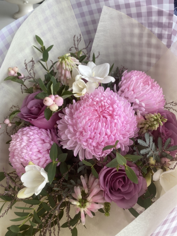 (a) PRE-ORDER Mother's Day Deluxe Bouquet $120 - Image 2