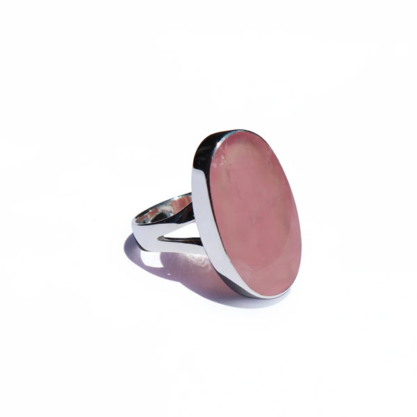 La Stele Rose Quartz Oval Silver Ring